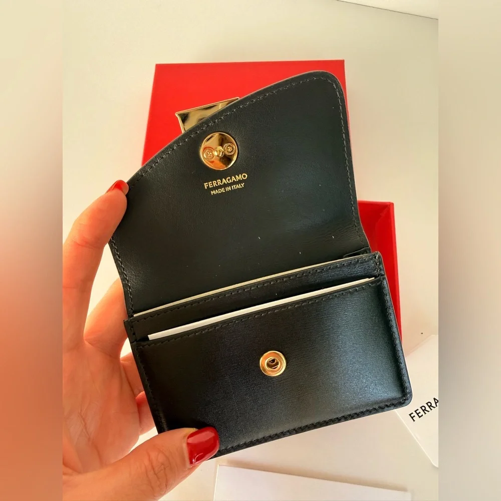 $480 FERRAGAMO Fiamma Leather Card Holder Wallet In Black - LAST ONE LEFT‎